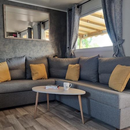 Camping La Carabasse Vias-Plage-T4 Climatise,Tout Confort, Emplacement Calme ! Стая снимка